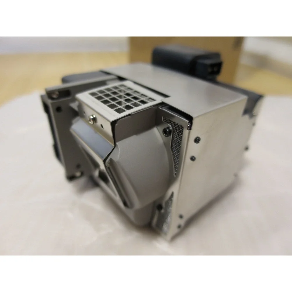 Electrified VLT-XD221LP-ELE4 Replacement Lamp w Housing for Mitsubishi Projector